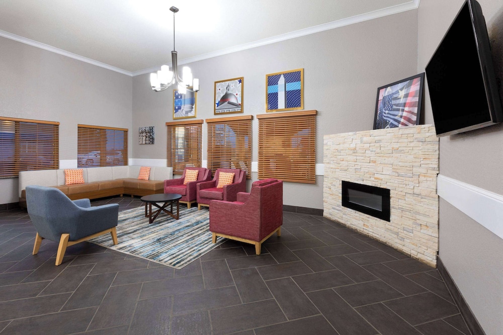AmericInn by Wyndham Grinnell 46/60