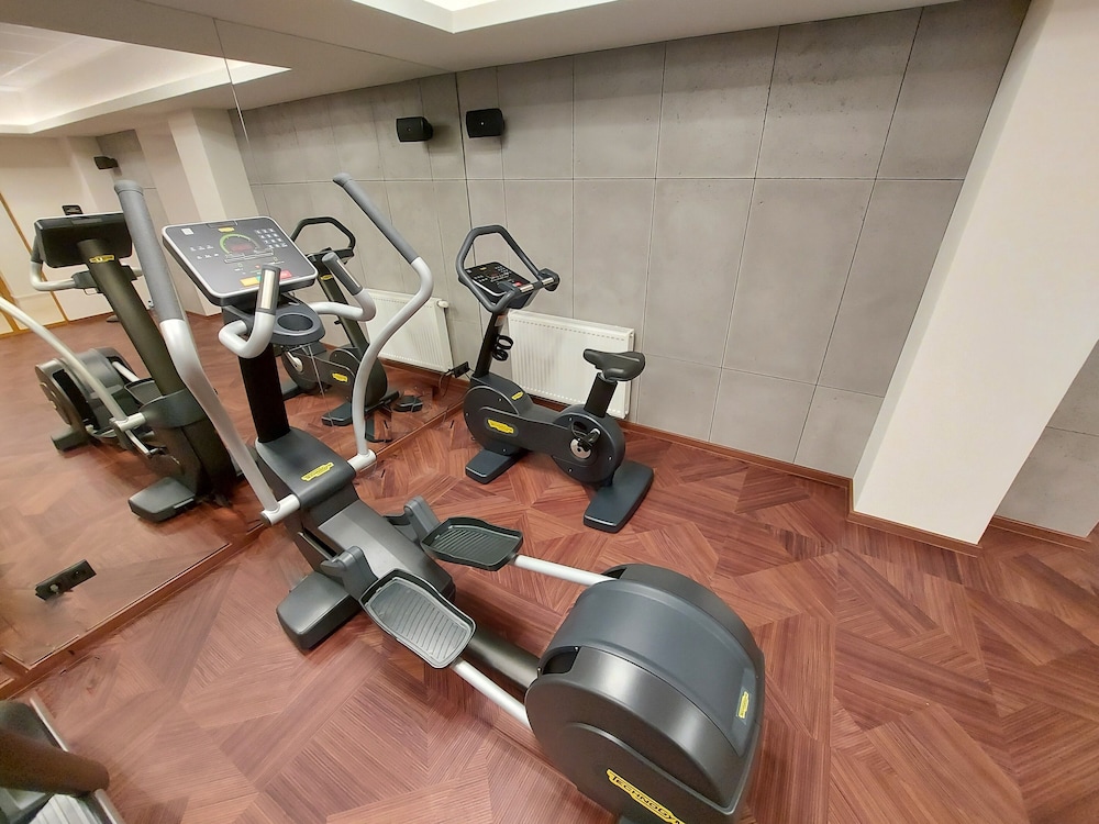 Sky Hotel Krakow 25/50