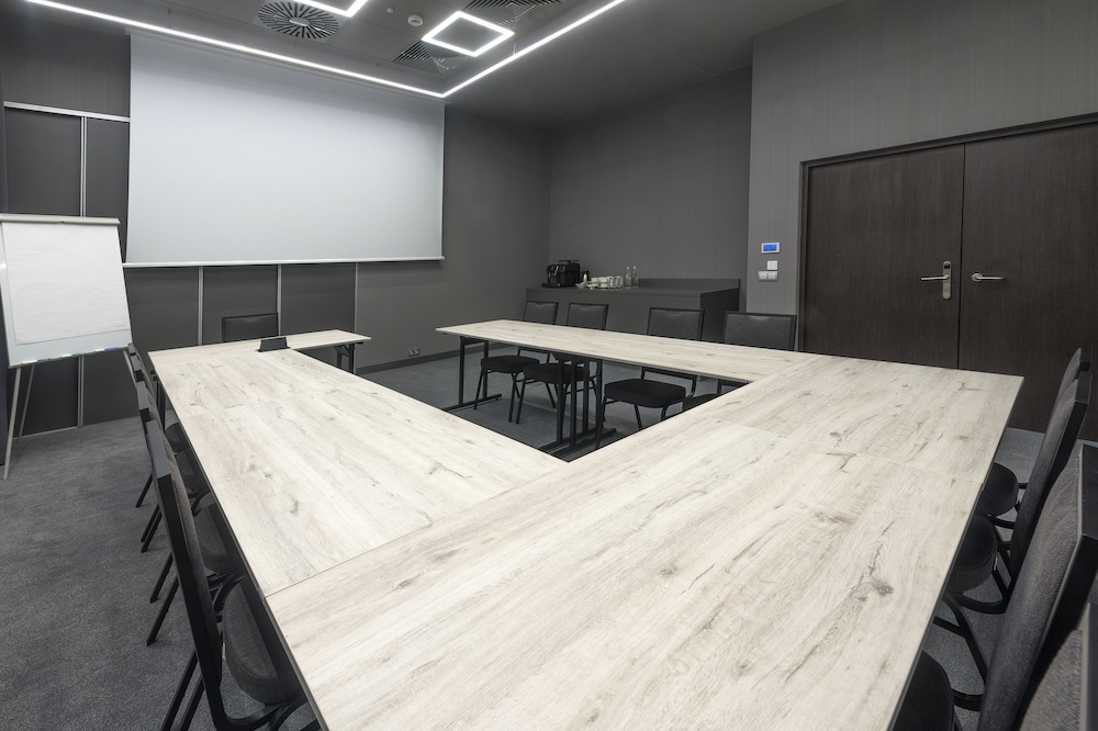 Hampton By Hilton Poznan Old Town 31/32
