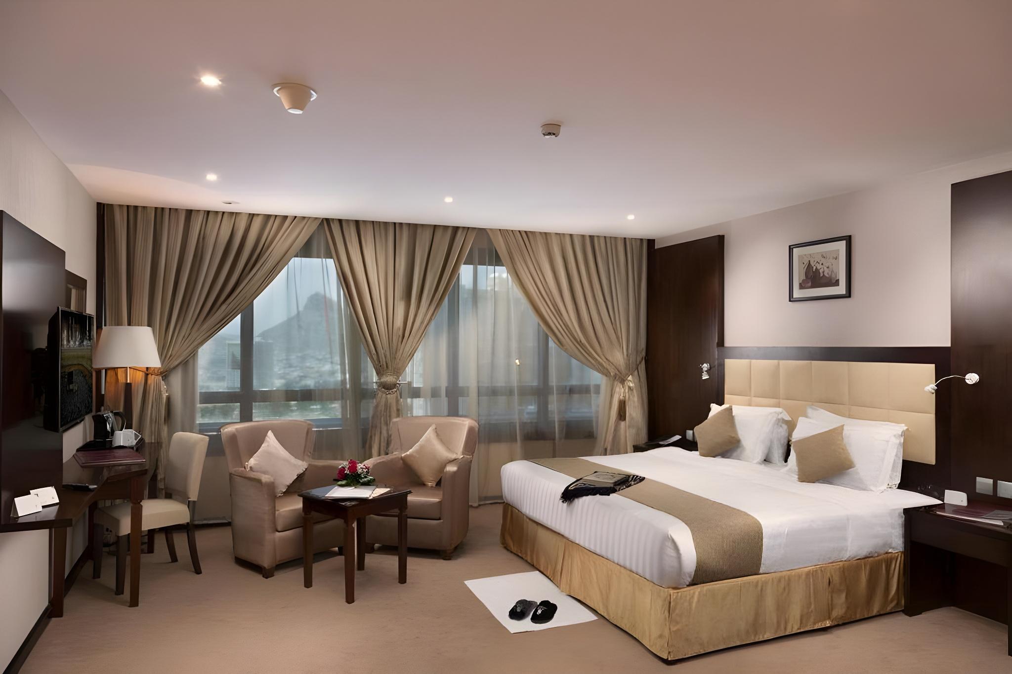 Deluxe, Suite