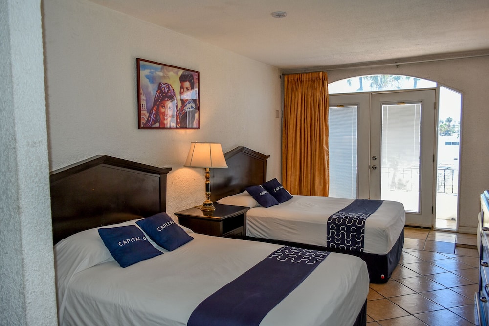Hotel Costa Ensenada 14/68