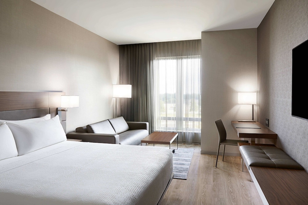 Room, King Bed, Sofa