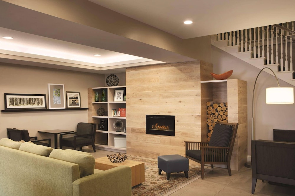 Country Inn & Suites By Radisson, Atlanta Airport North, GA 33/54