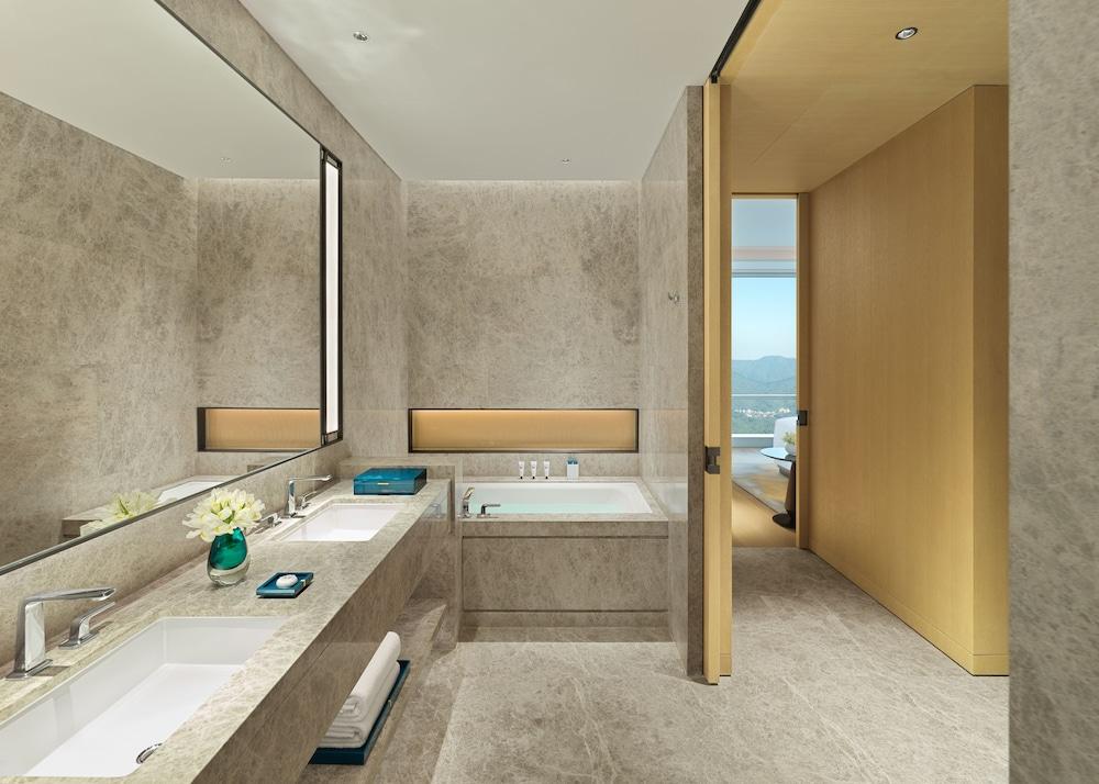 Room, 2 Double Beds, Skyline View
