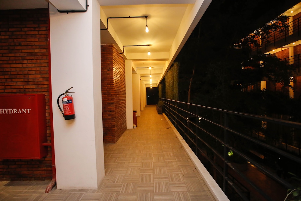Thongs Inn Kualanamu Transit Hotel 39/64