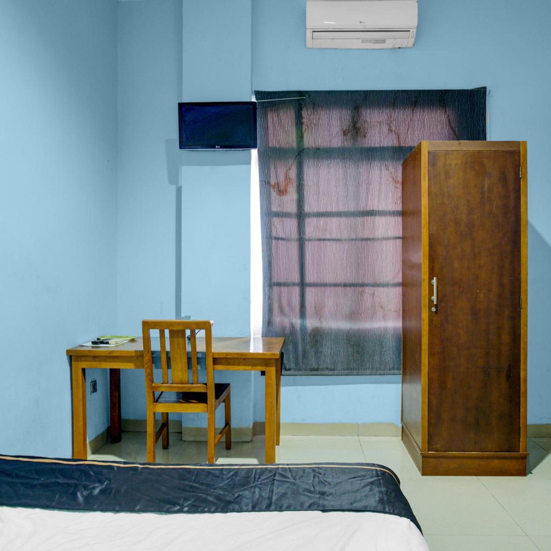 Hotel O near Palembang Square Mall formerly Wisma Faeyza Syakira Syariah 11/54