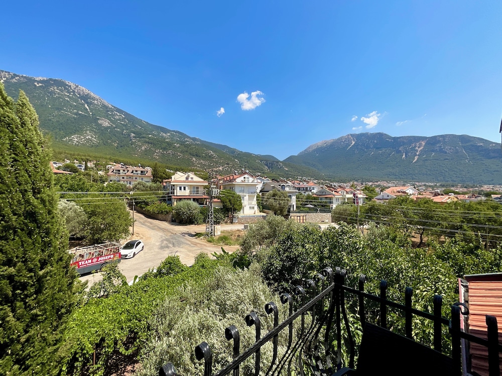 Gunes Hotel & Apartments 43/46