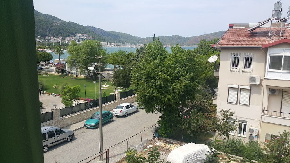 Cicek Otel & Apartments 40/50