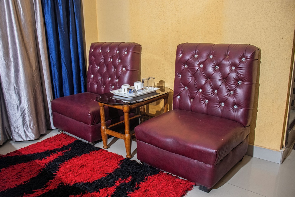 Babul Hotel 33/50