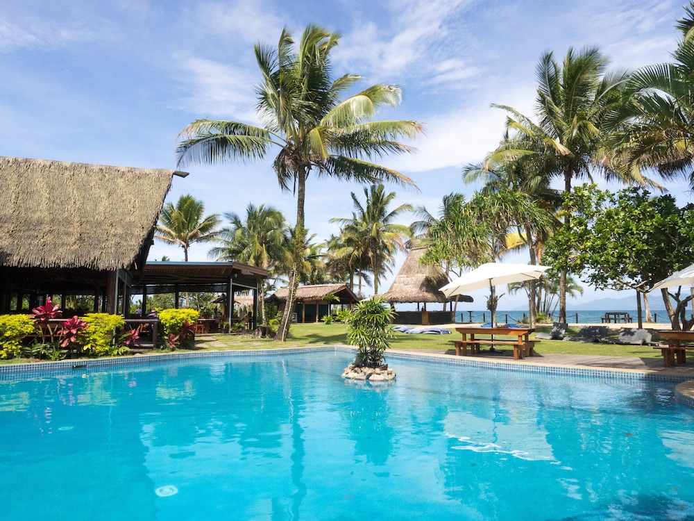 Uprising Beach Resort 7/72