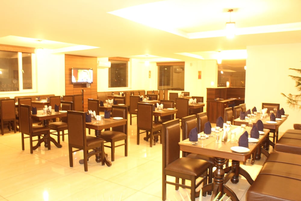 Hotel Holiday Hill 31/50