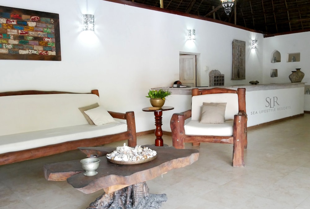 Sea View Lodge Boutique Hotel 47/76