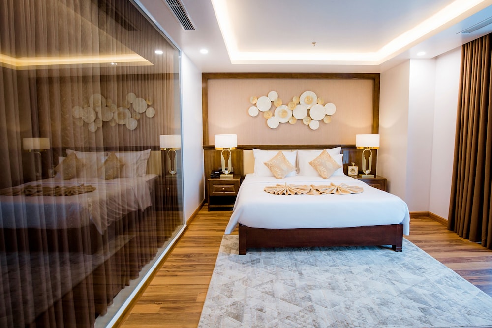 Menrva Hotel Hai Phong 7/20