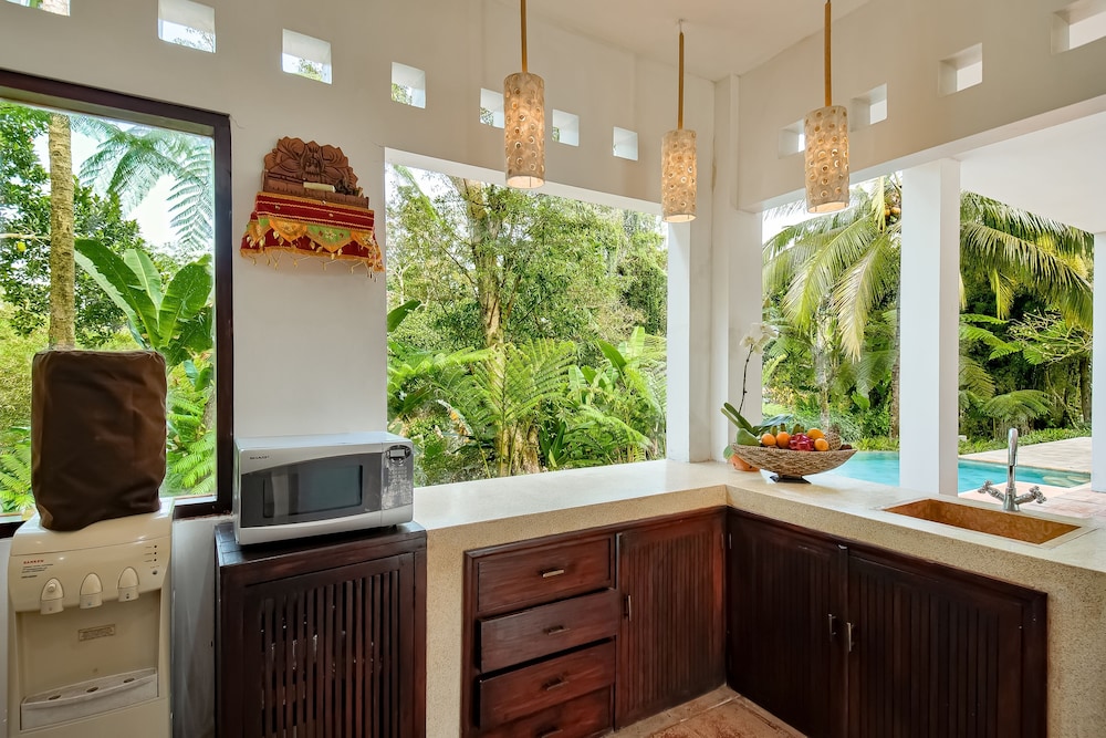 Villa Atas Awan 4/50