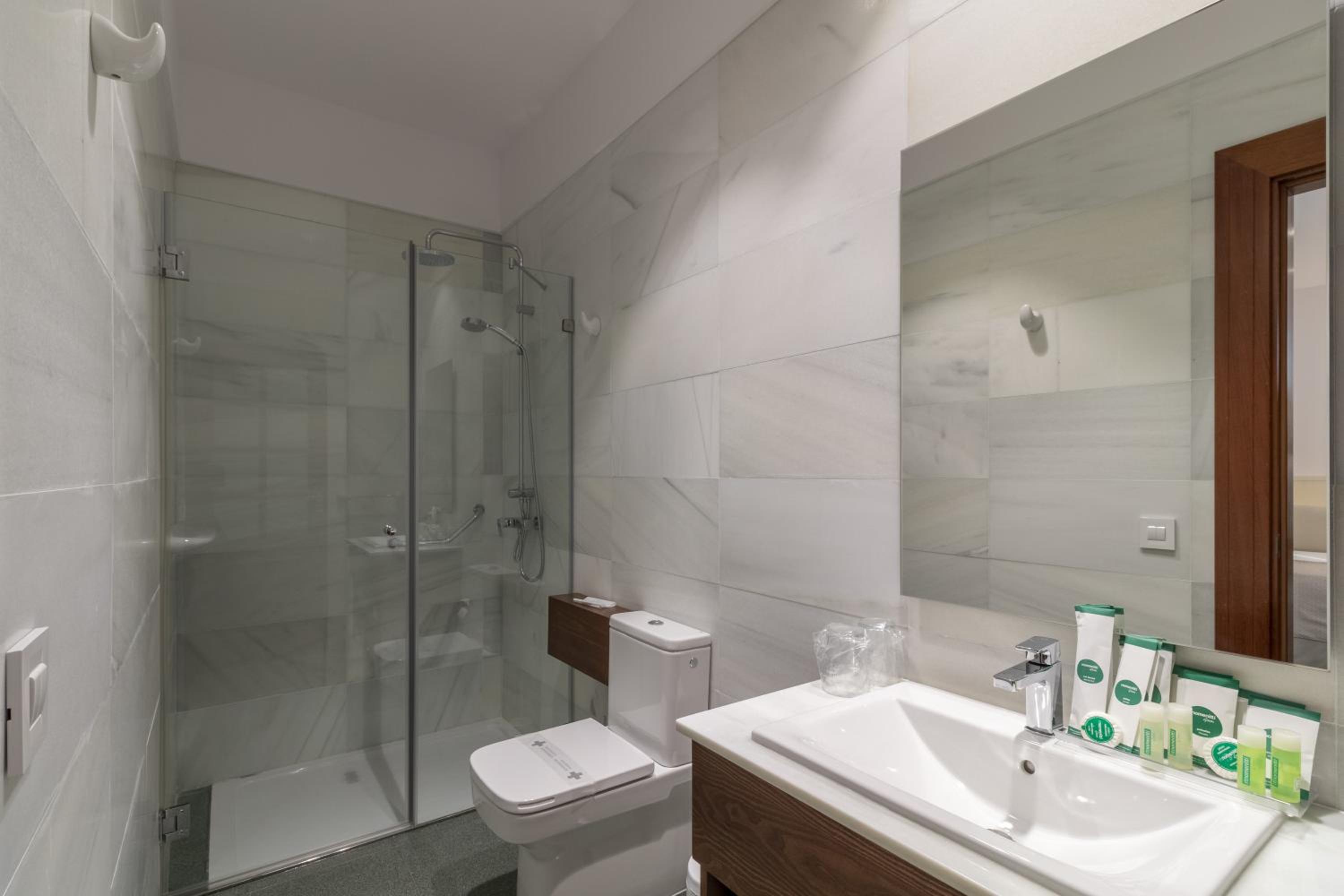 Hotel Holiday Time 40/40