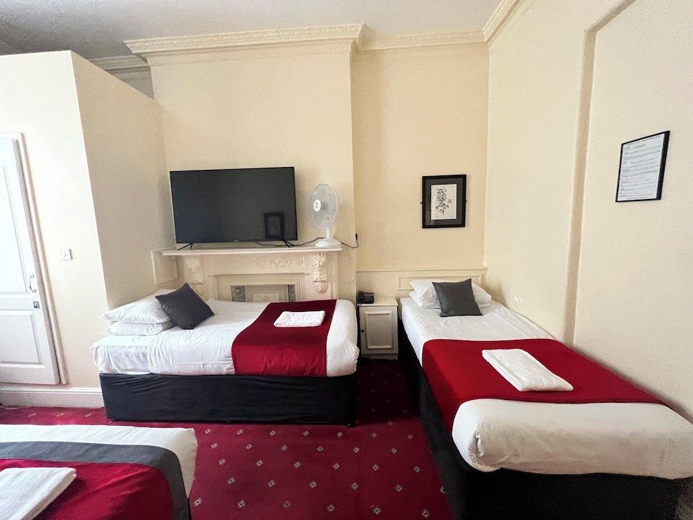 Room, Double Bed, Large, Arran House Hotel 3/4