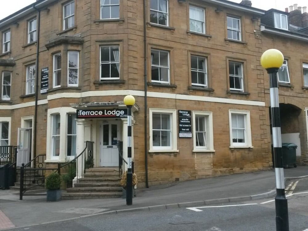 The Terrace Lodge Hotel 43/48
