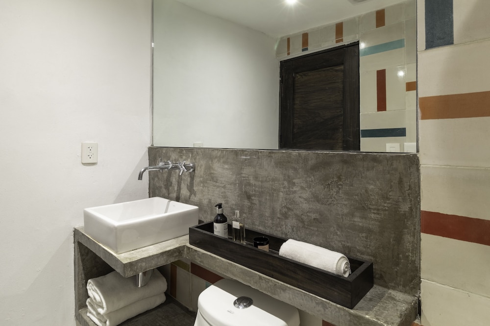 Cuale Condo Retreats 49/50