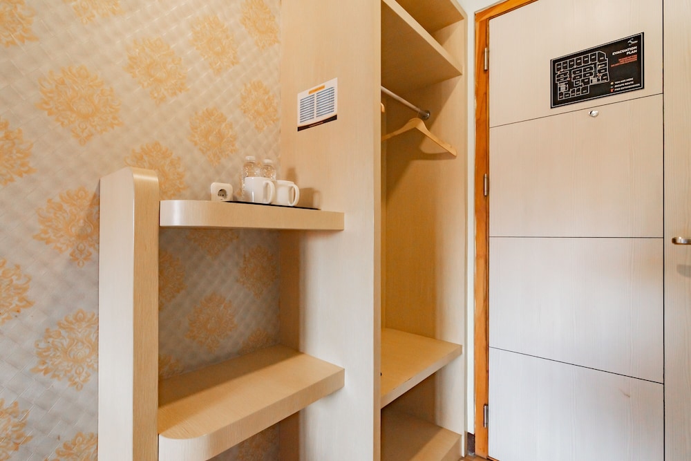 RedDoorz Premium Near Bandung Station 28/63