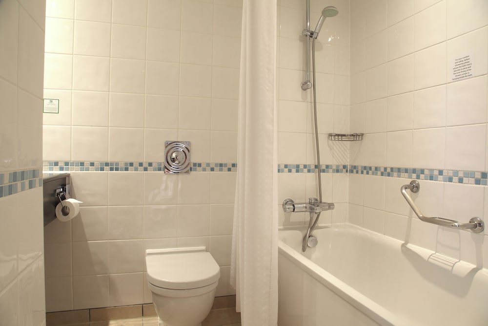 Standard, Twin Beds, Holiday Inn London - Bloomsbury by IHG 8/10