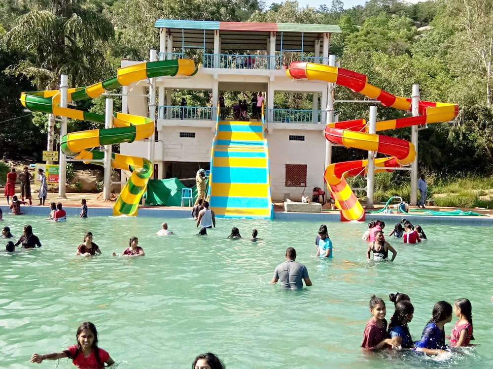 KISHKINDA HERITAGE RESORT 33/50