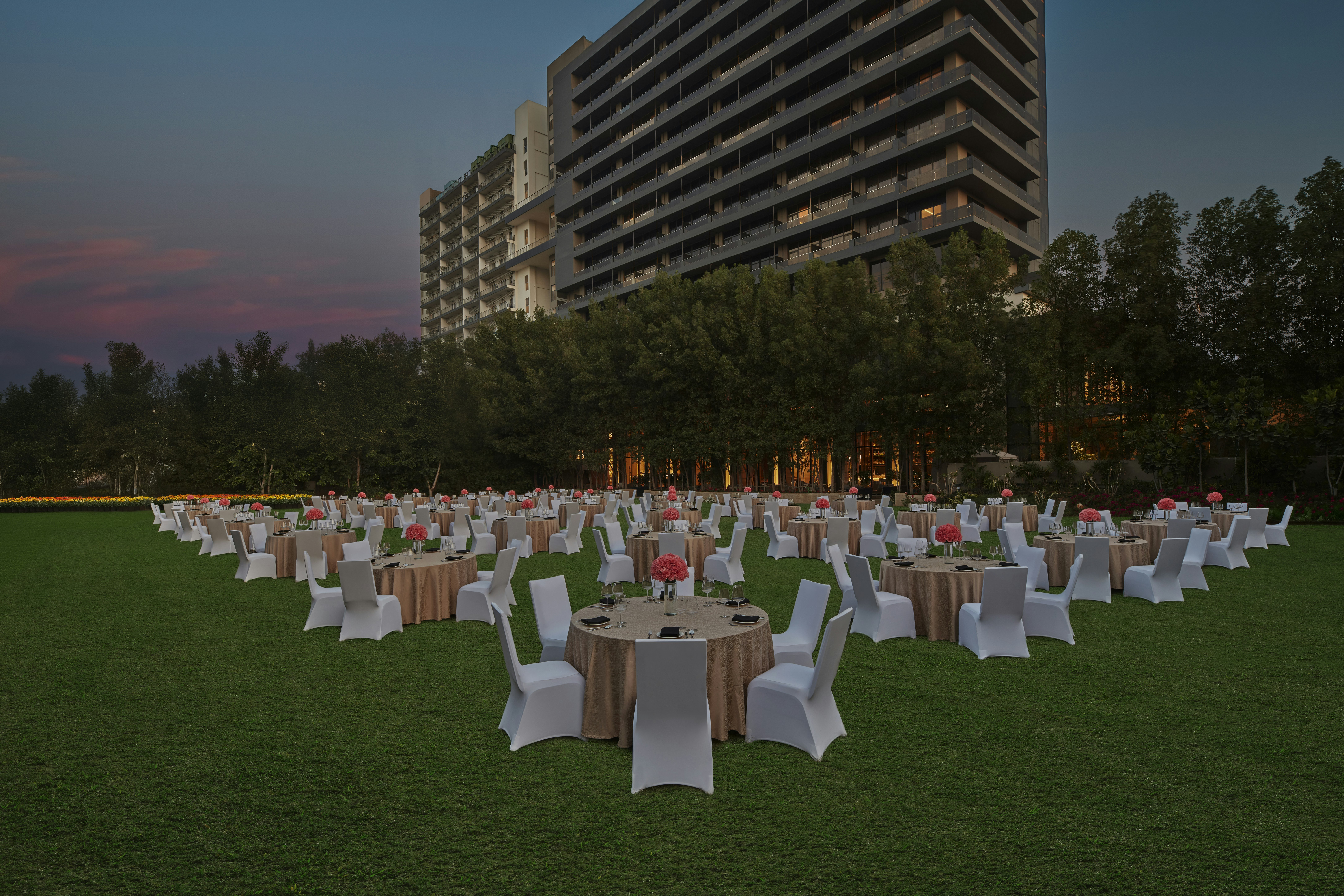 Hilton Gurugram Baani City Centre 59/60