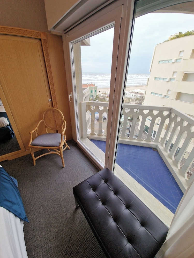 City Hotel 28/62