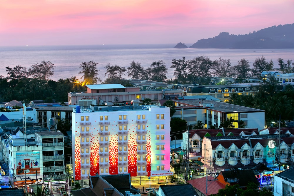 Easy Planet Phuket, Patong