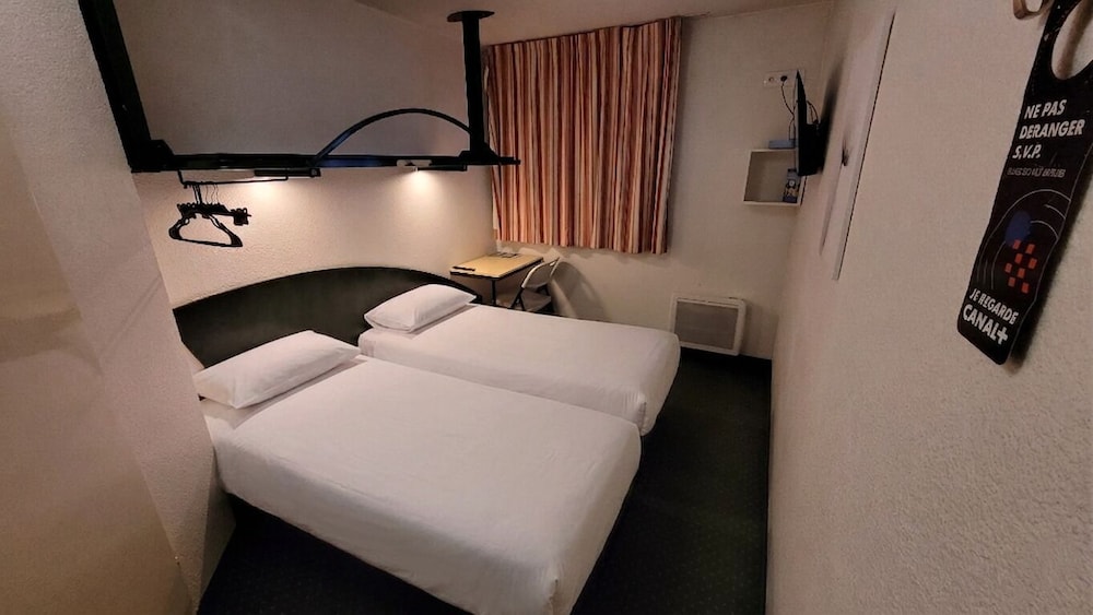 Good Night Hotel 37/37
