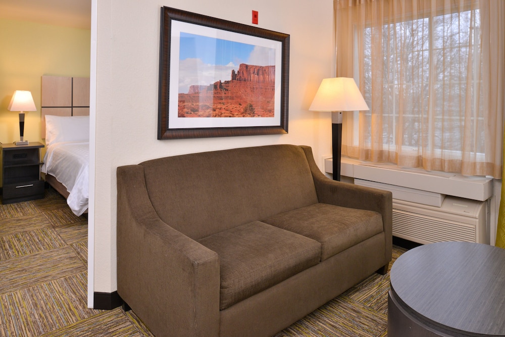 Candlewood Suites Austin-Round Rock 24/48