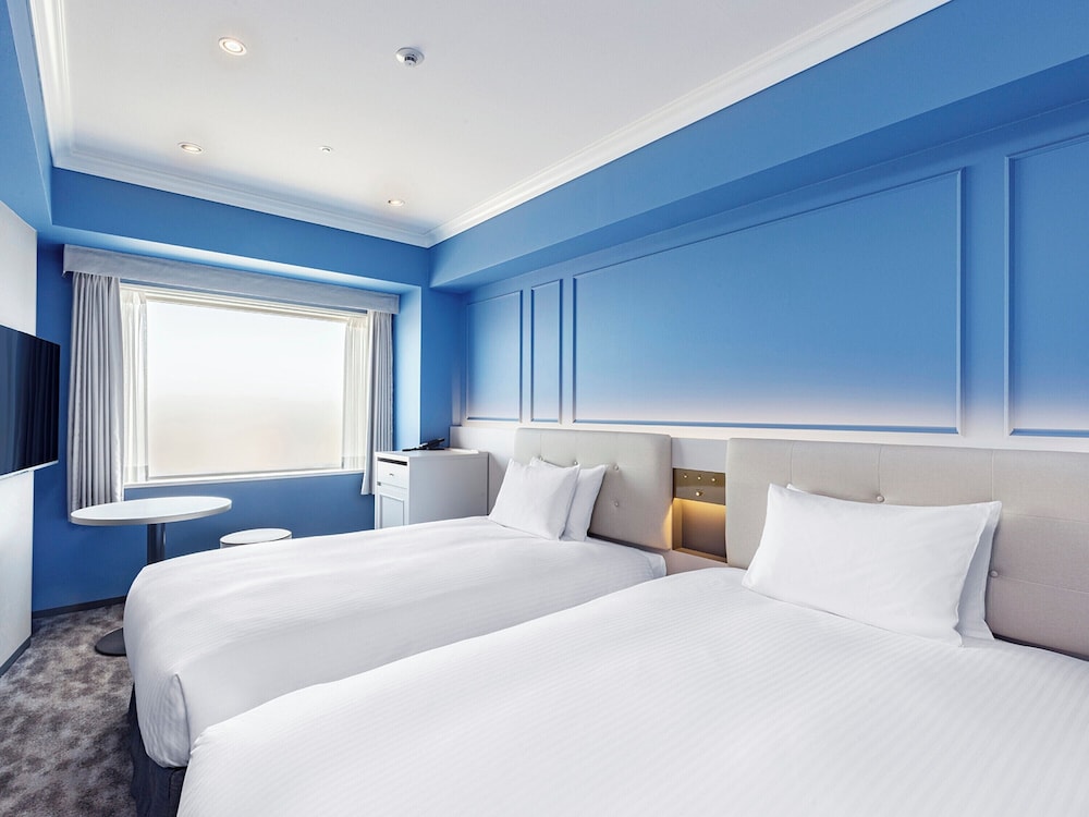 Marin, Standard, Twin Beds