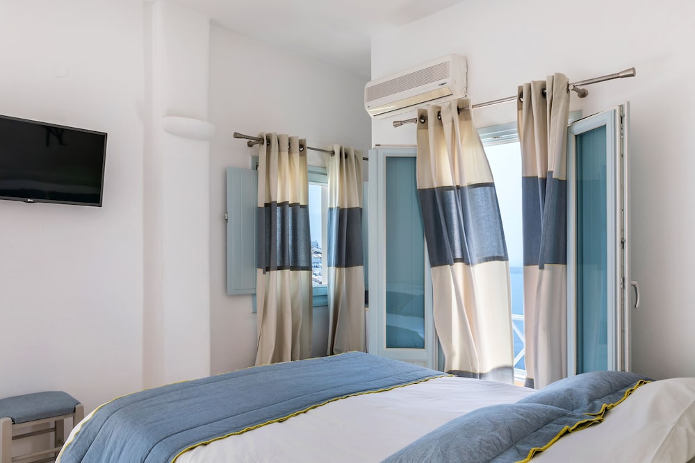 Blue Dolphins Apartments & Suites 9/49