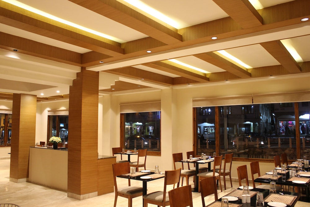 GAKYIL HOTEL 24/32