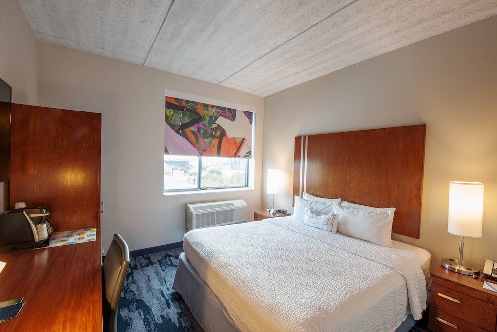Room at Fairfield Inn Suites By Marriott New York Brooklyn, NEW YORK - NY