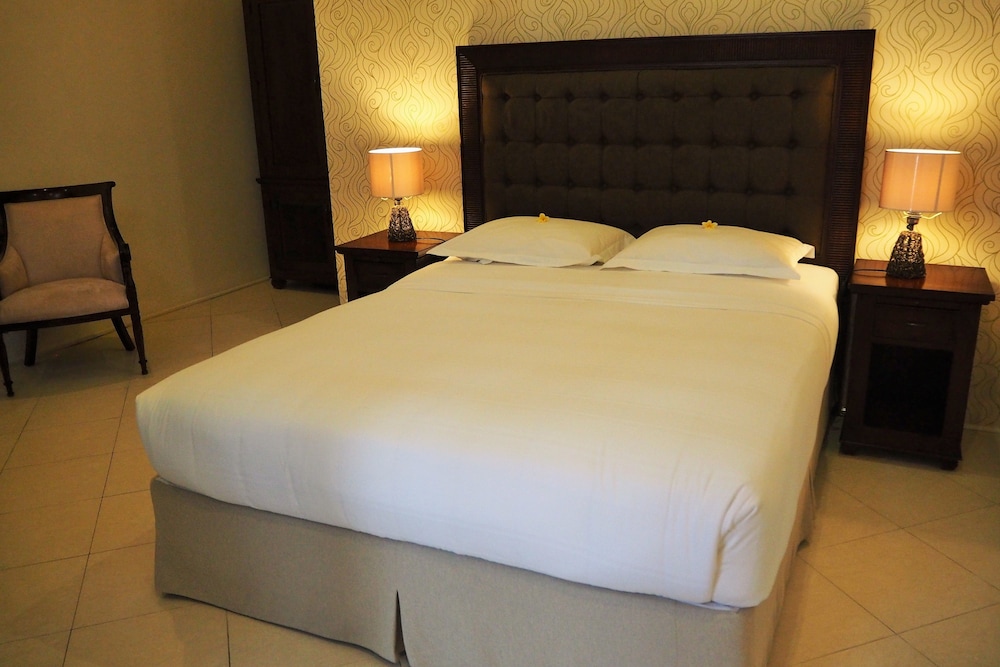 The Gecho Inn Town 7/46
