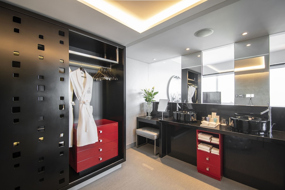 Myriad By Sana Hotels 7/69