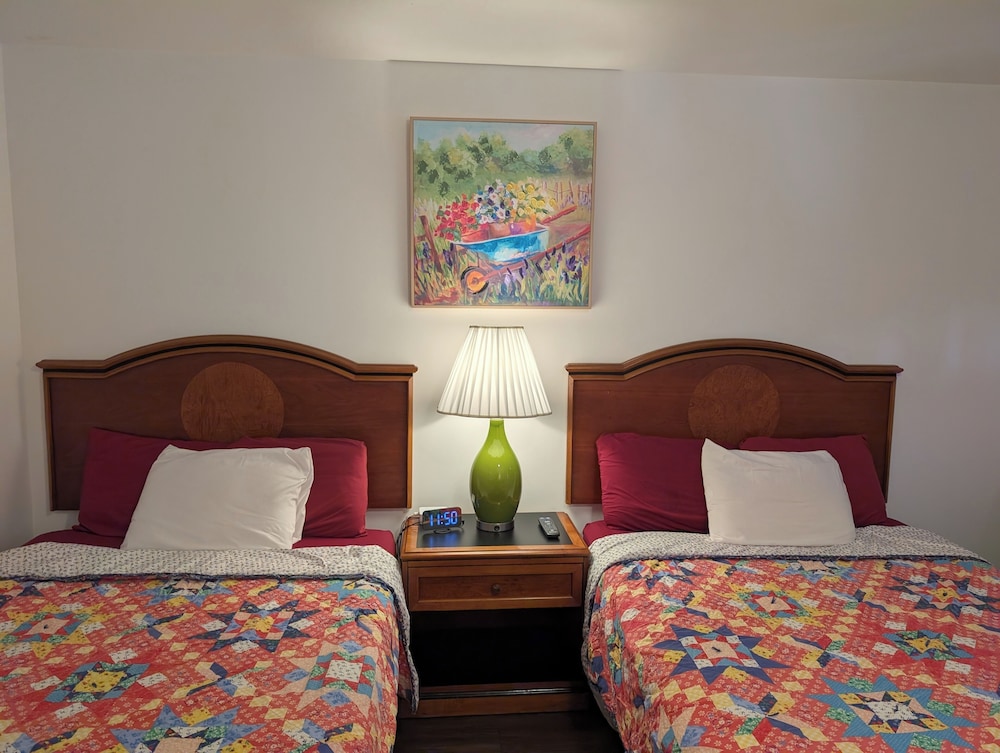 Apple Inn And Suites 38/50