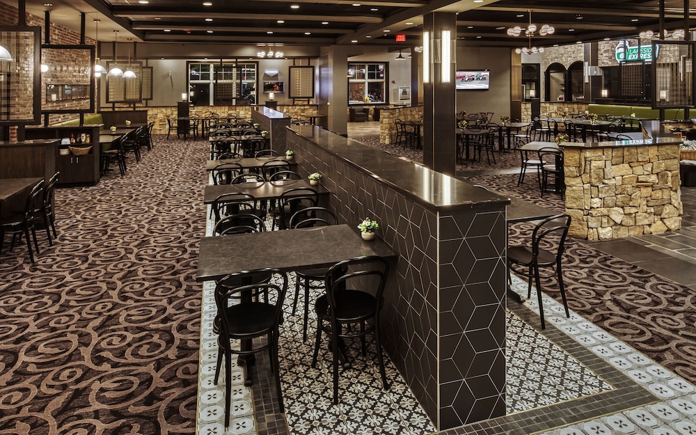 Lakeside Hotel Casino, a Travelodge by Wyndham 44/52