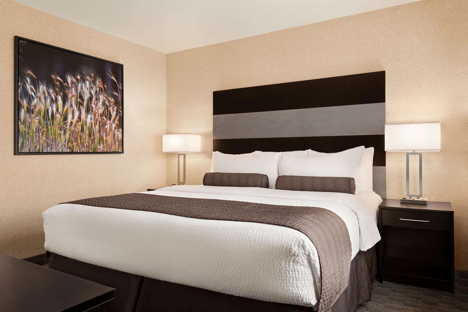 Days Inn by Wyndham Saskatoon 3/18
