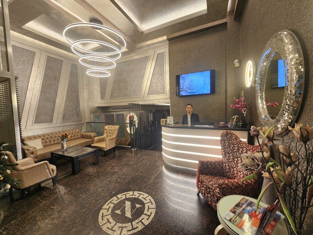 Nanda Hotel 43/63