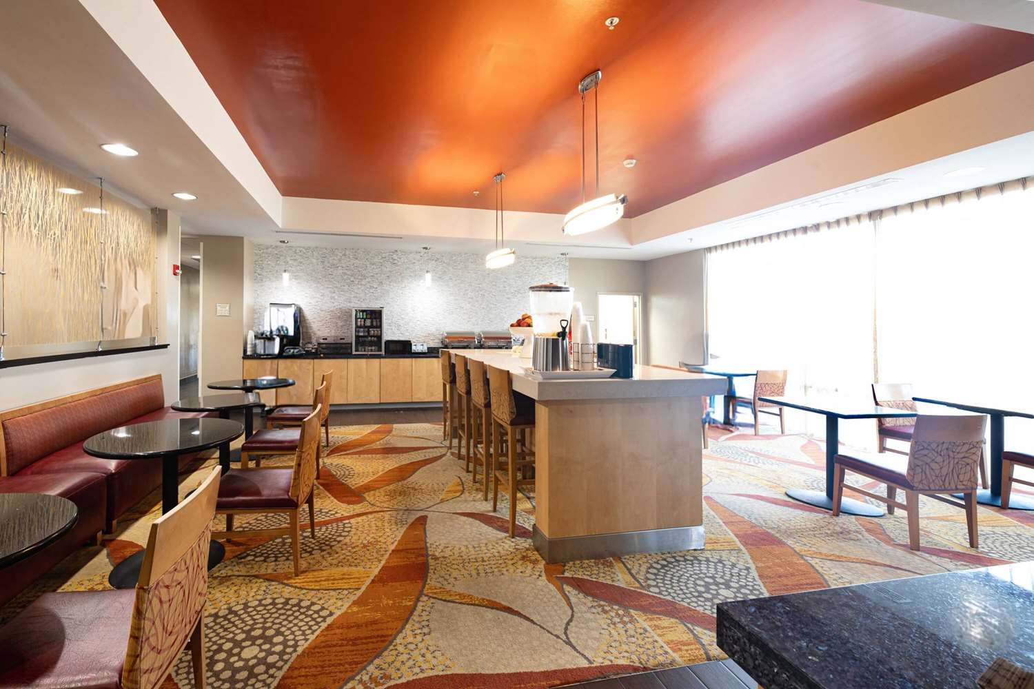 La Quinta Inn & Suites by Wyndham Starkville at MSU 9/53