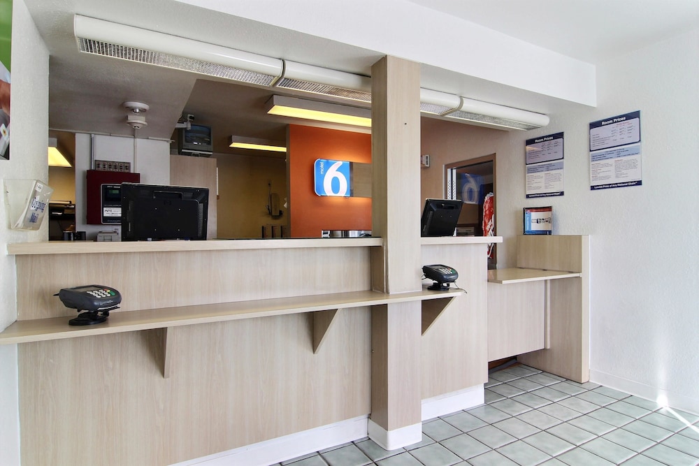 Motel6 San Angelo, TX 12/54
