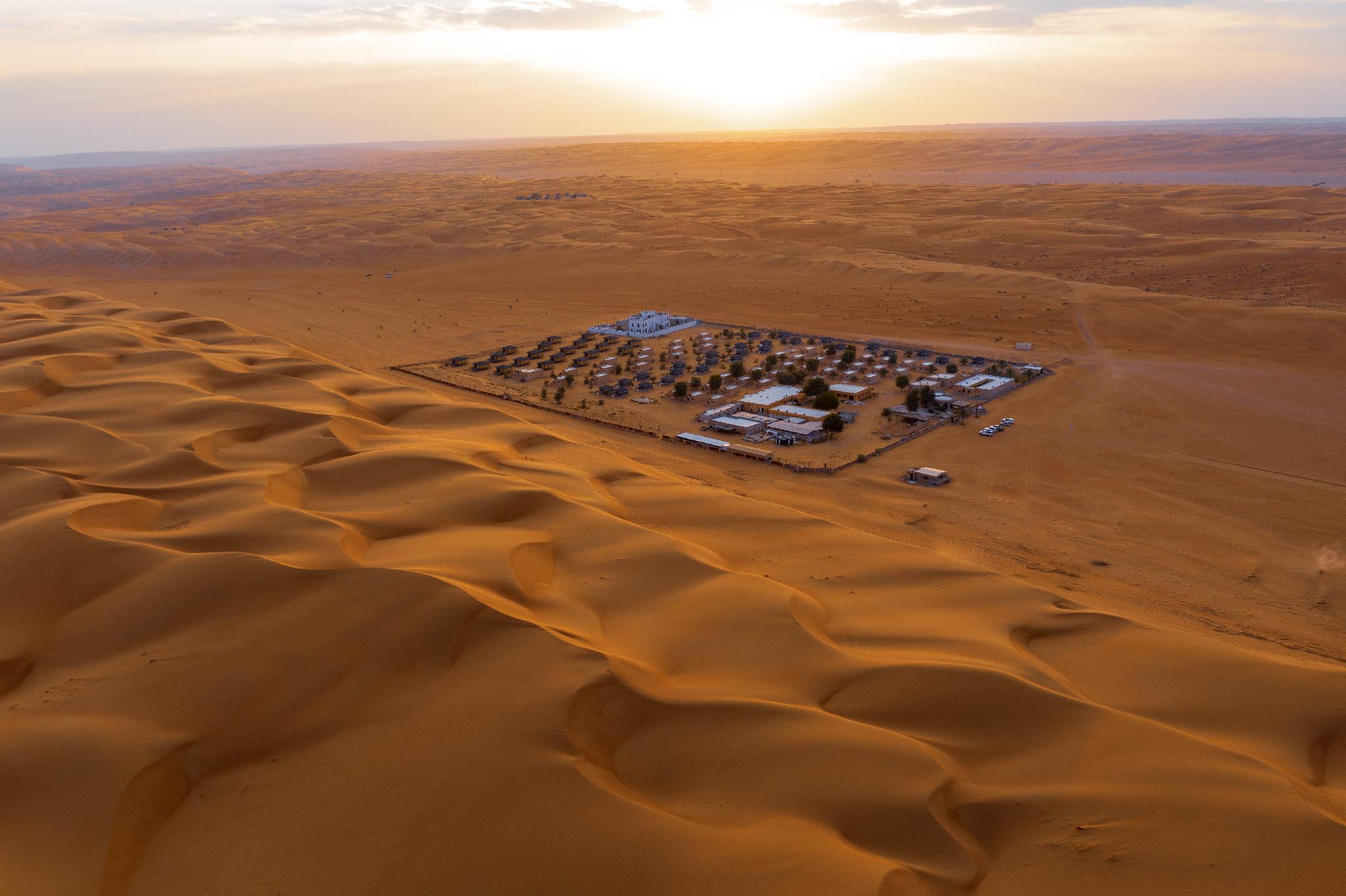 Arabian Oryx Camp 12/17