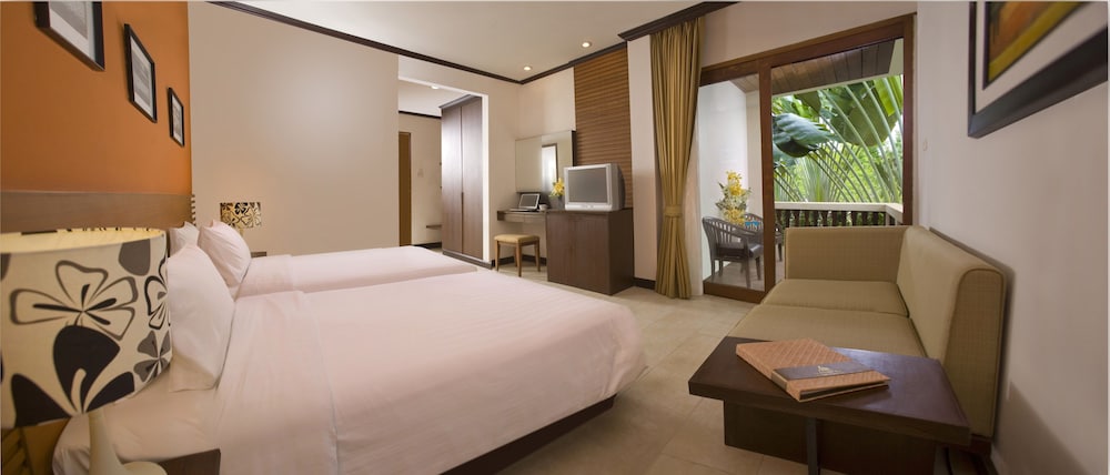THAI HOUSE BEACH RESORT 25/75