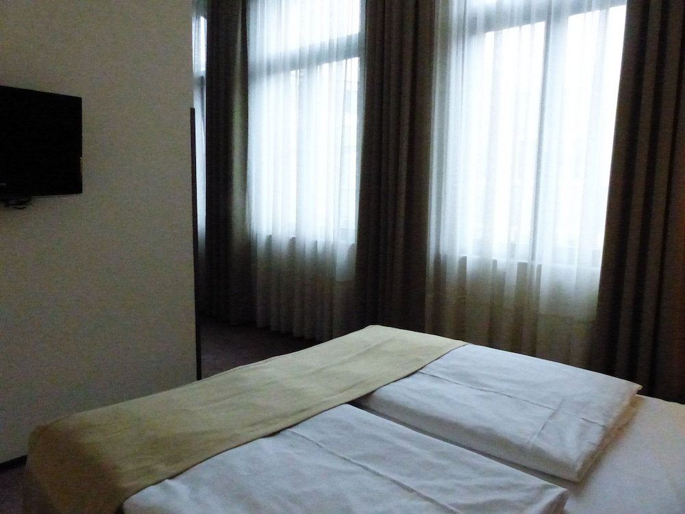 Grand Palace Hotel Hannover 8/37