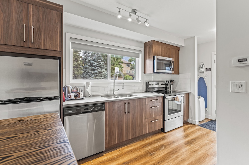 Basecamp Resorts Canmore 8/50