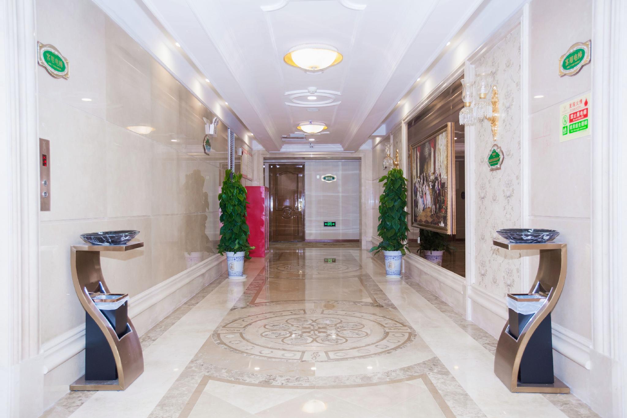 Vienna International Hotel (Wuhan Yangguang Yuhang) 10/28