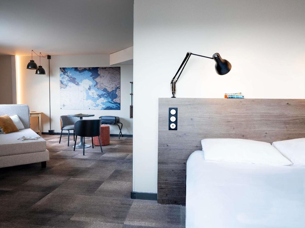 غرفة بسرير مزدوج مع سرير إضافي، Ibis Styles Saint Nazaire Centre Gare 4/4