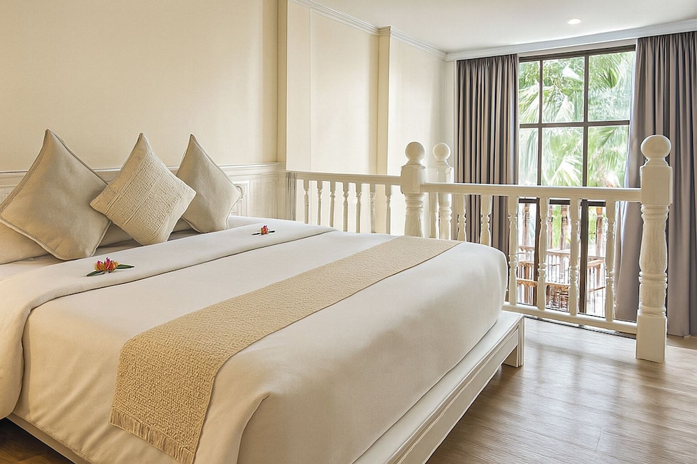 Family Suite, Double and Twin Beds