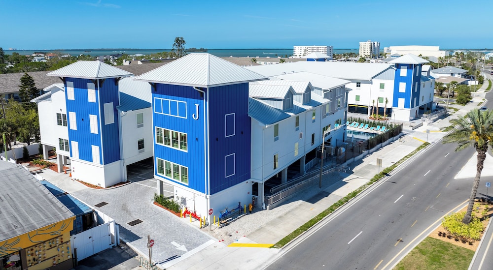 The J Hotel Dunedin Clearwater, an Ascend Collection Hotel 2/50